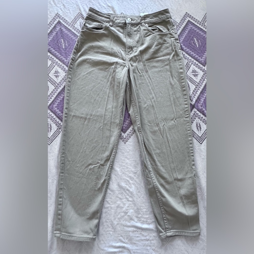 H&M - Mom Jeans - Women - Cream - US 8